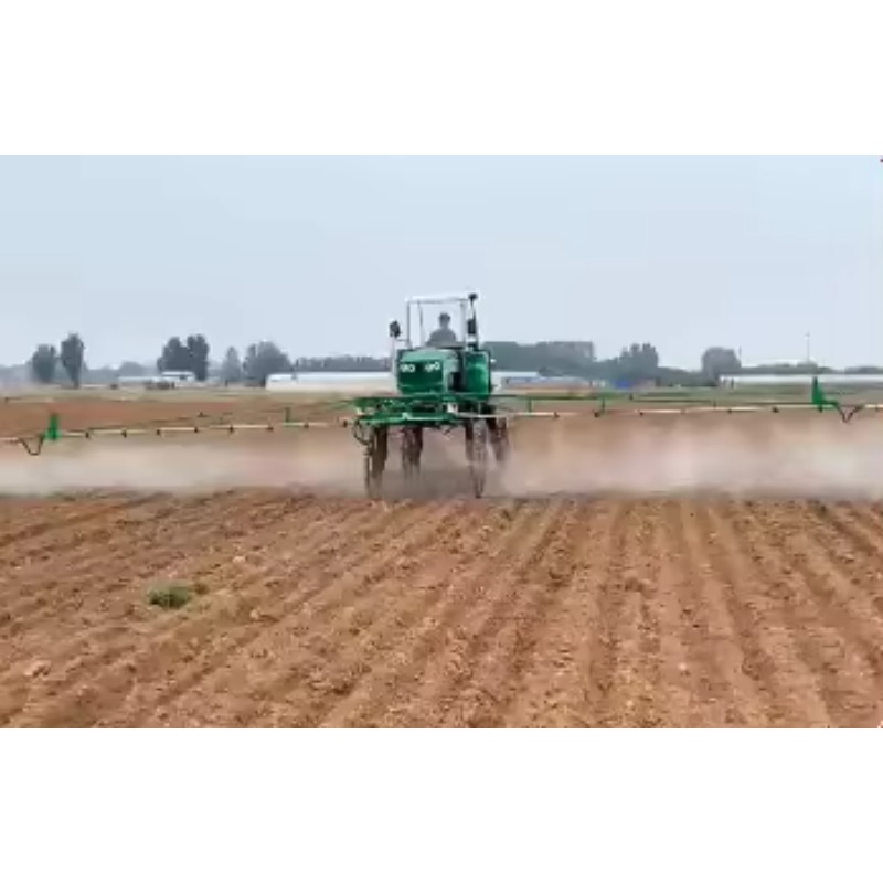 Farming Year - Pulverizador Agrícola Autopropulsado de Cuatro Ruedas